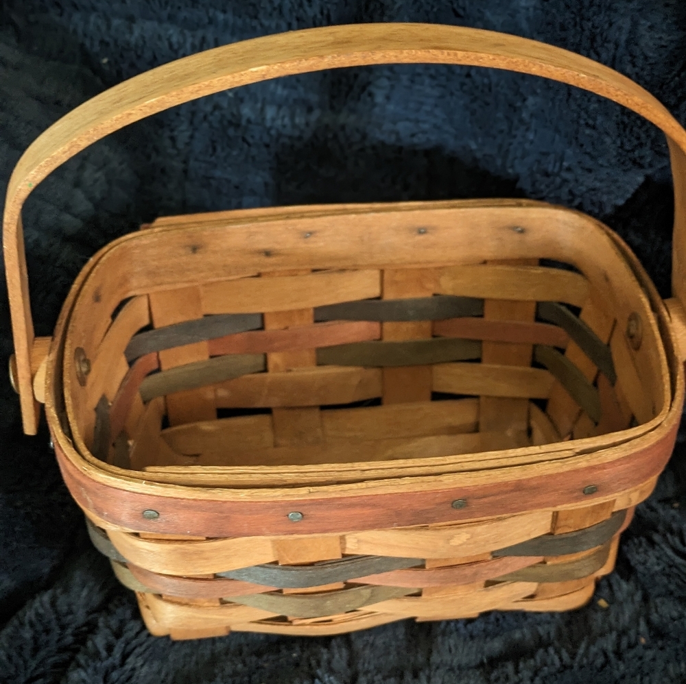 Longaberger basket with handle, small